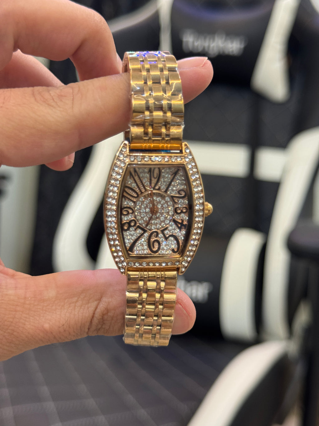 Classic Luxe Women’s Wristwatch